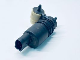 Skoda Fabia Mk3 (NJ) Pompa spryskiwacza szyby przedniej / czołowej 1K6955651