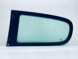Citroen C1 aizmugurējo durvju stikls B000826080