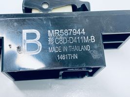 Mitsubishi ASX Interruttore di controllo dell’alzacristalli elettrico MR587944