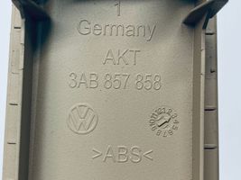 Volkswagen PASSAT B7 Передняя отделка соединителя окон 3AB857858