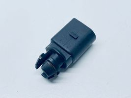 Volkswagen Touareg II Sonde température extérieure 8Z0820535