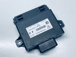 Volkswagen Touareg II Current control relay 7PP959663E