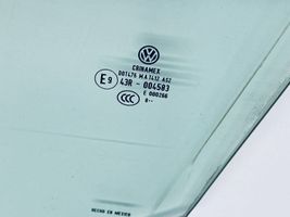 Volkswagen Jetta V Etuoven ikkunalasi, neliovinen malli 1K5845201B