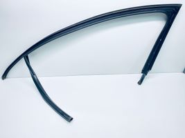 Volkswagen Jetta VI Rubber seal front door window/glass 5C6837432