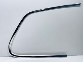 Volkswagen Touareg II Rivestimento vetro lato posteriore 7P6853996