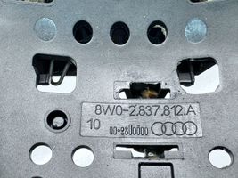 Audi A4 S4 B9 Klamka/wspornik zewnętrzny drzwi tylnych 8W0837812A