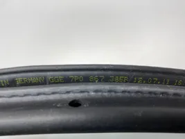 Volkswagen Touareg II Front door rubber seal 7P0867365G