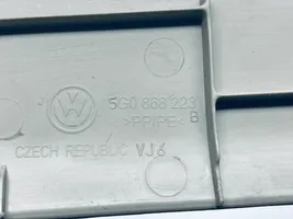 Volkswagen Golf VII Muu kynnyksen/pilarin verhoiluelementti 5G0868223B