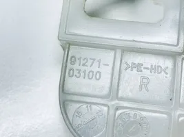 Hyundai i30 Laikiklis/ kronšteinas išorinės priekinės atidarymo rankenos 82495A6000