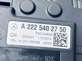 Mercedes-Benz S W222 Ramka / Moduł bezpieczników A2225402750