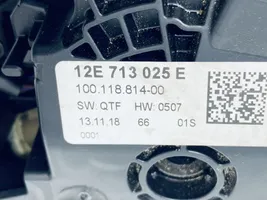 Volkswagen e-Up Vaihteenvalitsimen verhoilu 12E713025E