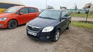 Skoda Fabia Mk2 (5J) Antena radiowa 1J0035849A