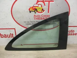 Ford Ka Fenêtre latérale avant / vitre triangulaire 1552002
