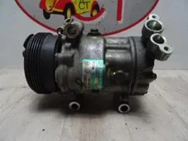 Renault Clio III Ilmastointilaitteen kompressorin pumppu (A/C) 8200840770