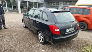 Skoda Fabia Mk2 (5J) Finestrino/vetro retro 5J9845297K