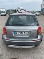 Suzuki SX4 Luna/vidrio del triángulo delantero 8456079J01