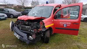 Renault Kangoo II Fenêtre latérale avant / vitre triangulaire 833078344R