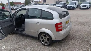 Audi A2 Radiatorių komplektas 8Z0121251D