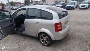 Audi A2 Uchwyt / Mocowanie zderzaka tylnego 8Z0807311J