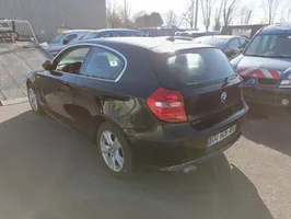 BMW 1 E81 E87 Muut kojelaudan osat 