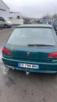 Peugeot 306 Lampa oświetlenia tylnej tablicy rejestracyjnej 