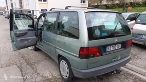 Peugeot 806 Etupyyhkimen sulan varsi 6429P2