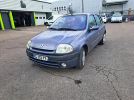 Renault Clio III Takapyörän sisälokasuojat 7700410233