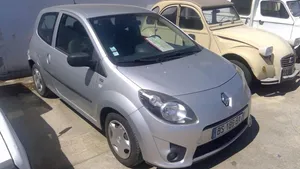 Renault Twingo II Fuso a snodo con mozzo ruota anteriore 8200663590