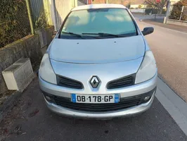 Renault Clio III Éclairage de plaque d'immatriculation 