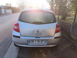 Renault Clio III Éclairage de plaque d'immatriculation 