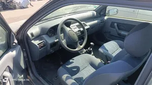 Renault Clio I Nadkole przednie 7700795843