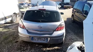 Opel Astra G Rivestimento paraspruzzi passaruota anteriore 13125602