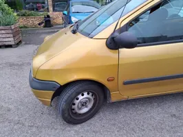 Renault Twingo I Querlenker vorne 8200737126