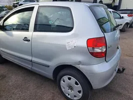 Volkswagen Fox Uchwyt / Mocowanie zderzaka tylnego 