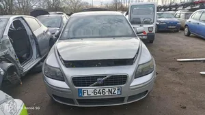 Volvo S40 Nadkole przednie 30678144