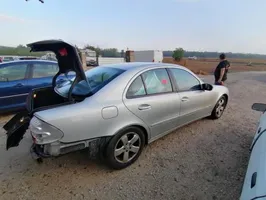 Mercedes-Benz E AMG W211 Pivot de moyeu arrière 