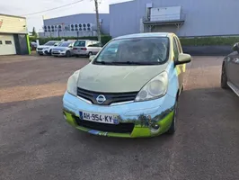 Nissan Note (E11) Kojelaudan keskiosan tuuletussuuttimen ritilä 68760BH00A