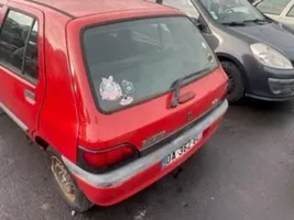 Renault Clio I Klamra tylnego pasa bezpieczeństwa 7700793636