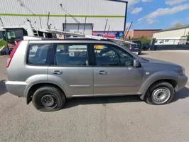 Nissan X-Trail T30 Embouts d'échappement 201008H81A