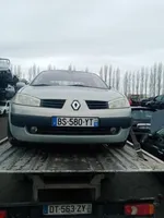 Renault Megane II Takaoven kumitiiviste (kiinni korissa) 8200077500