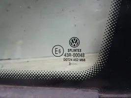 Volkswagen Touran I Etuoven kulmalasi, neliovinen malli 