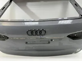 Audi A4 S4 B9 8W Takaluukun/tavaratilan kansi 