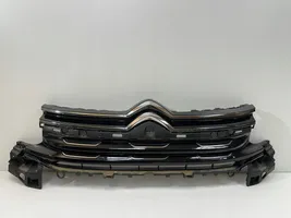 Citroen C5 Aircross Etupuskurin ylempi jäähdytinsäleikkö 9825347677