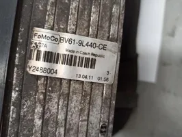 Ford Focus Starpdzesētāja radiators 