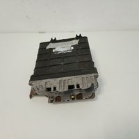 Volkswagen Golf III Calculateur moteur ECU 