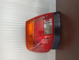 Audi A4 S4 B5 8D Lampy tylnej klapy bagażnika 