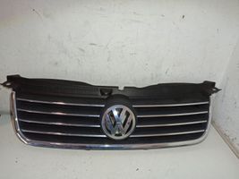 Volkswagen PASSAT B5.5 Griglia anteriore 