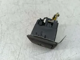 Renault Clio I Ignition lock 