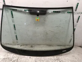 Volkswagen PASSAT B6 Переднее стекло 