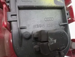 Audi A4 S4 B6 8E 8H Feux arrière sur hayon 